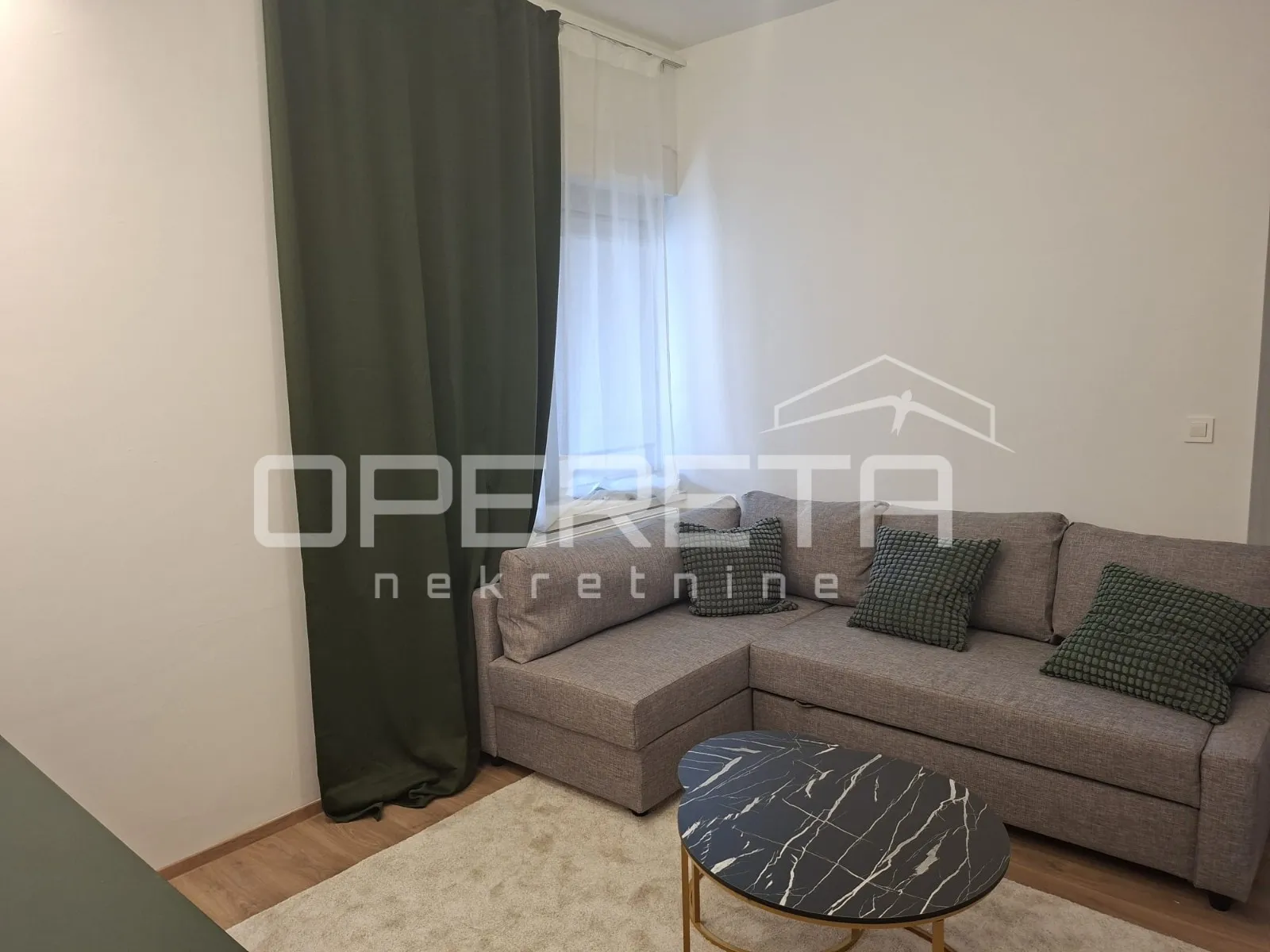 elegantan 3-soban stan u centru varaždina - slika 2