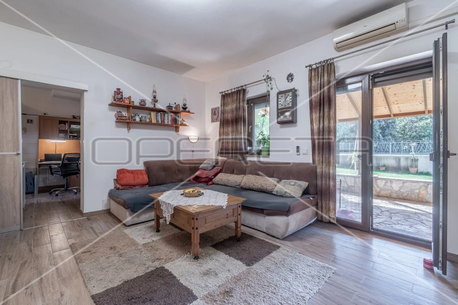 apartmanska kuća u puli s 5 apartmana, garažom i bazenom! - slika 9