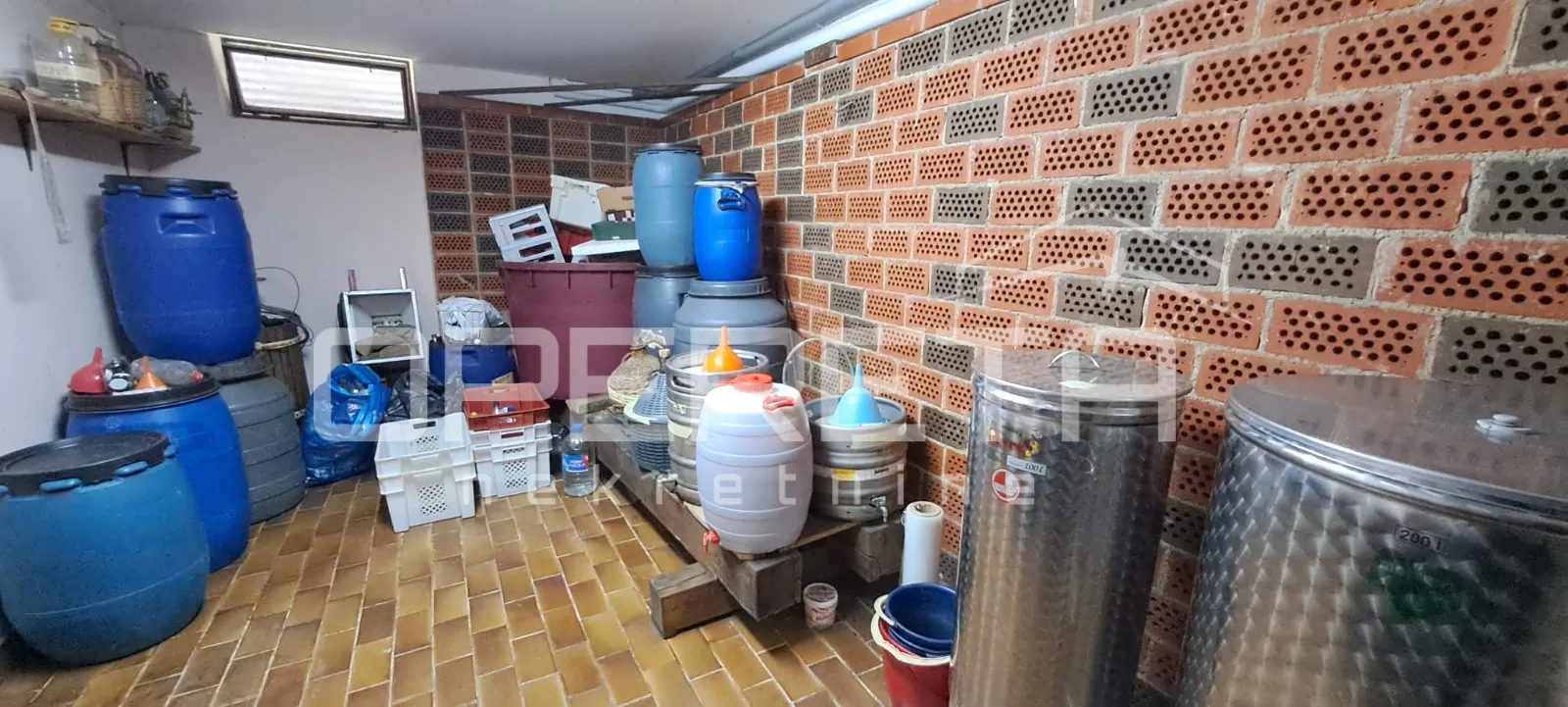 velika kuća s vrtom, garažom i potkrovljem za dodatni stan - slika 15