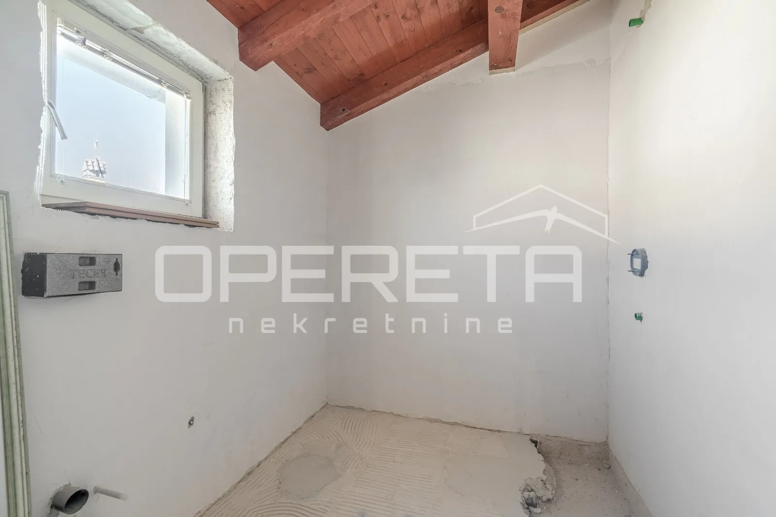 istra, okolica vižinade – renovirana istarska kuća s bazenom i pogledom - slika 9