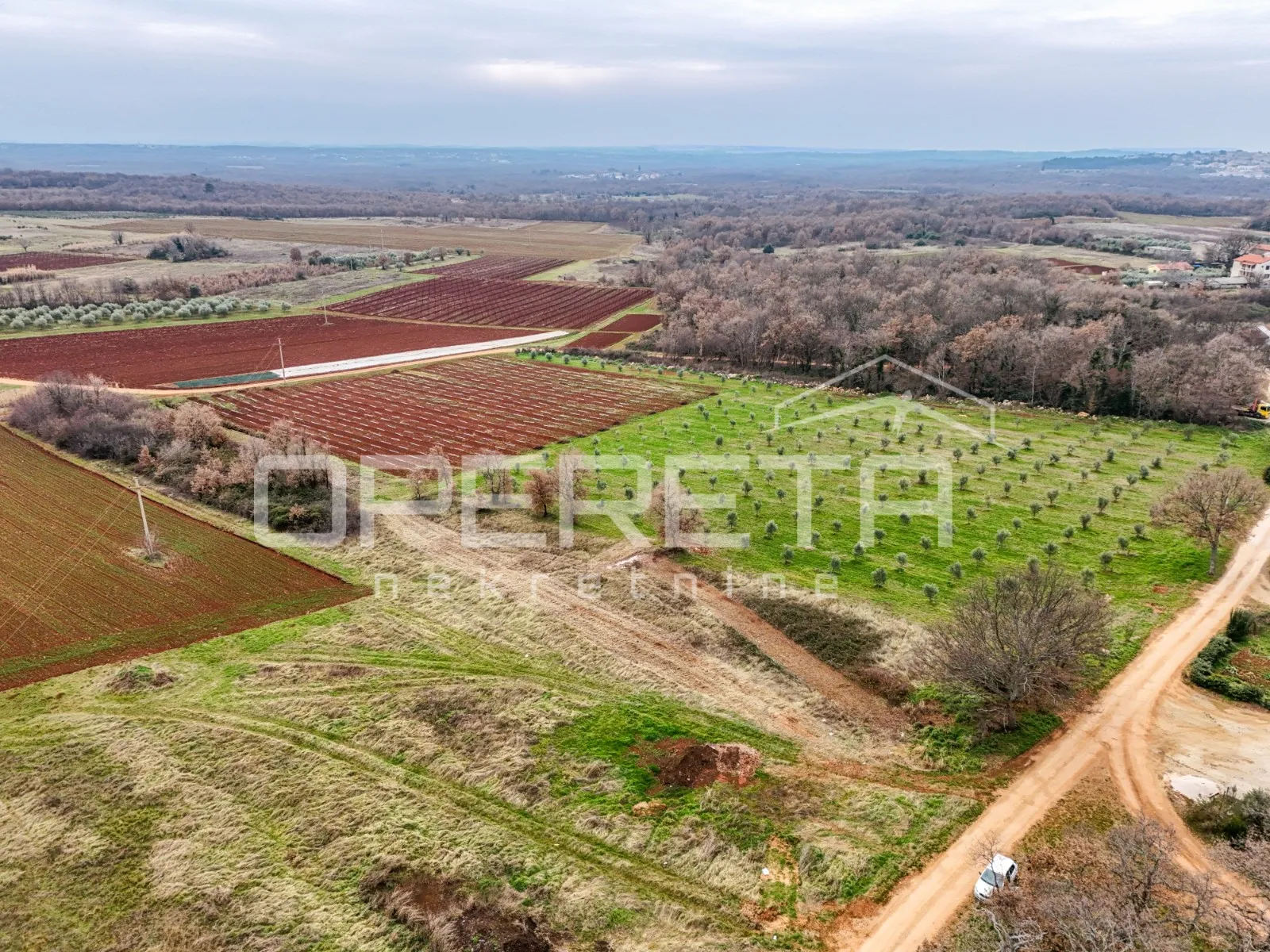 Kaštelir, Kaštelir-Labinci, 5.677,00 m2, 110.000,00 EUR