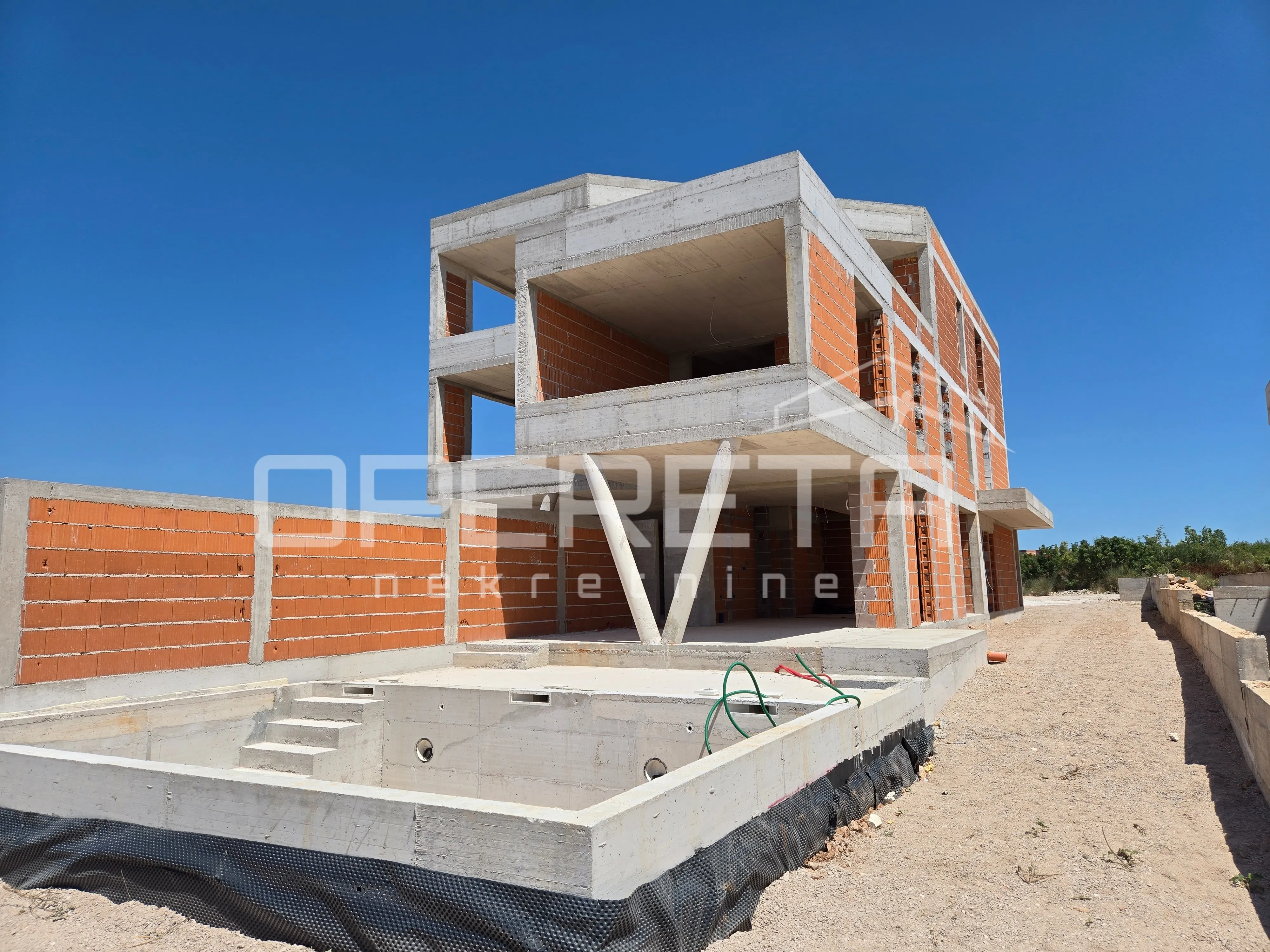 vodice - prostran moderan stan 165,37m2 s bazenom, novogradnja - slika 5