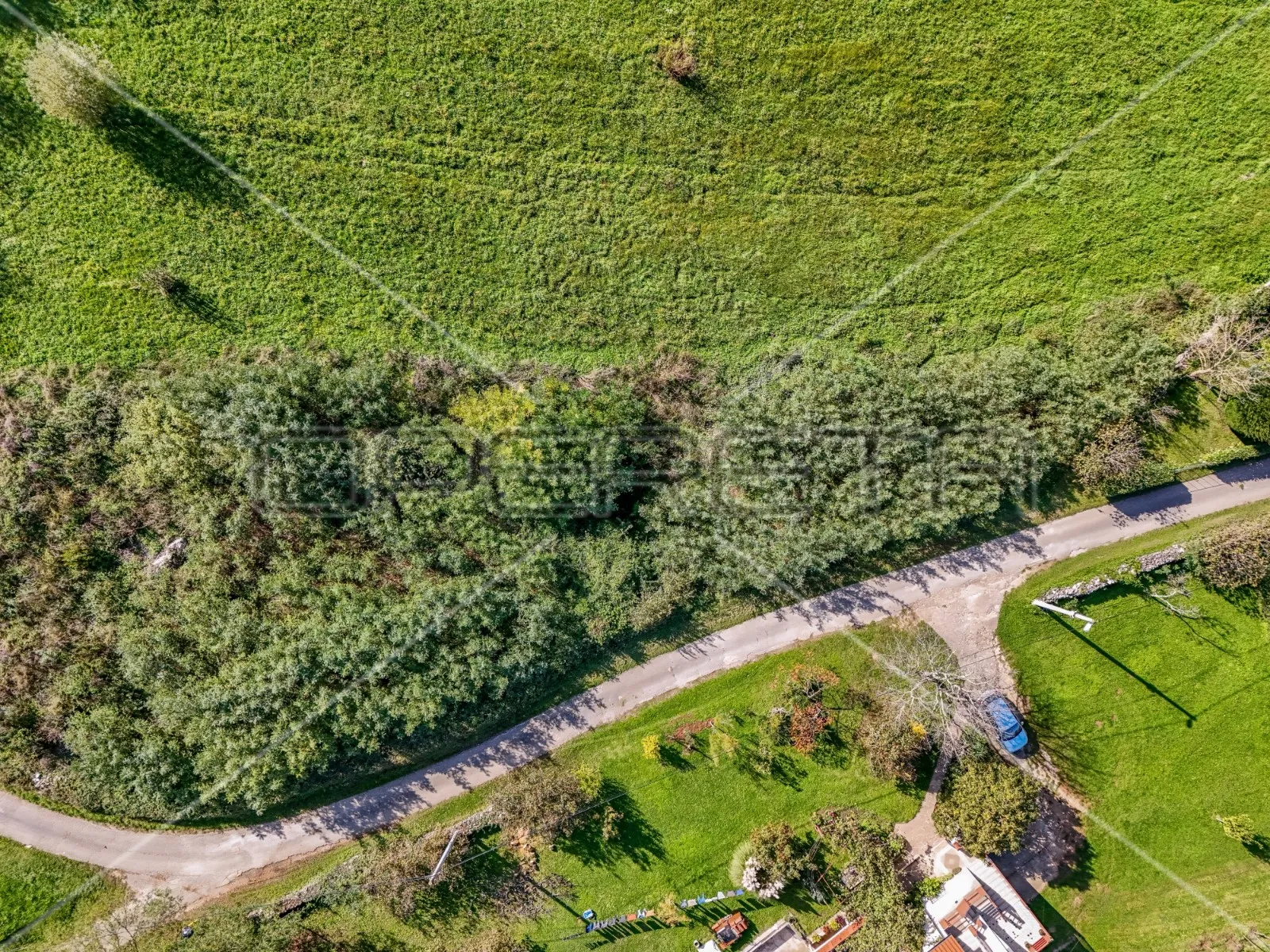 okolica kršana, građevinsko zemljište 891 m2 sa građevinskom dozvolom - slika 2