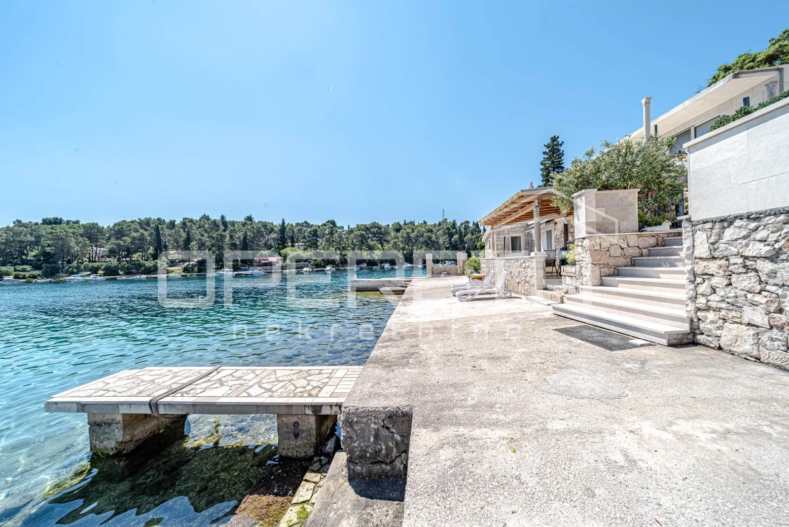 luksuzno namješteni stanovi uz more na korčuli – rijetka prilika - slika 25