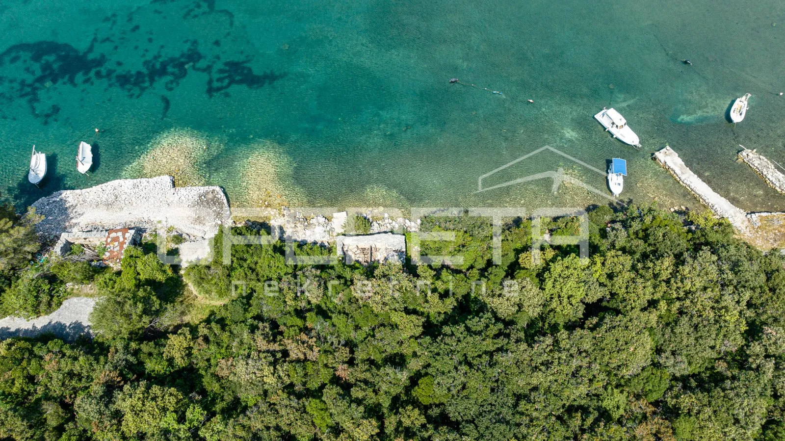 kamena kućica prvi red uz more - rijetka prilika na korčuli - slika 5
