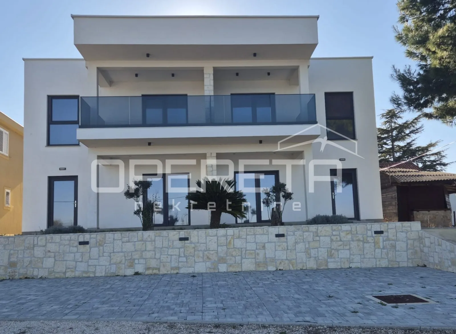 Penthouse, novogradnja na ekskluzivnoj lokaciji - prvi red do mora, Neviđane, 13