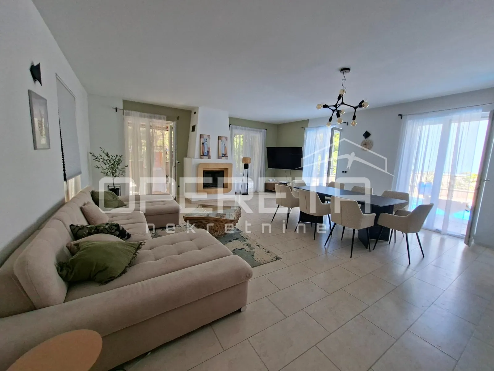 *** splitska, brač - ekskluzivna villa s panoramskim pogledom na more *** - slika 10