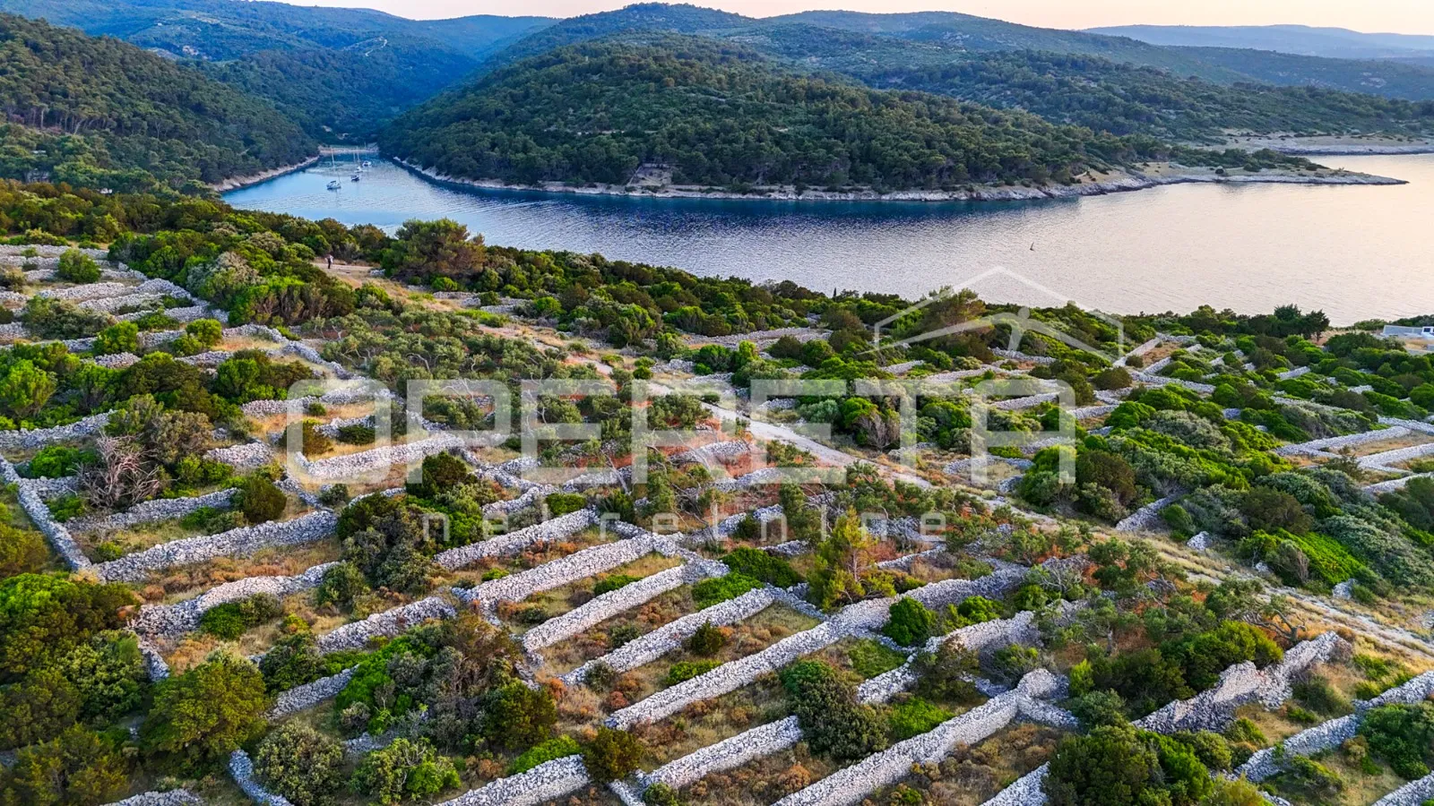 povlja, brač - ekskluzivno građevinsko zemljište s pogledom na more - slika 2