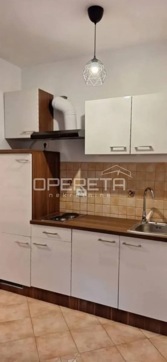 istra, rovinj, stan 27 m2 sa odvojenom sobom u blizini centra - slika 5
