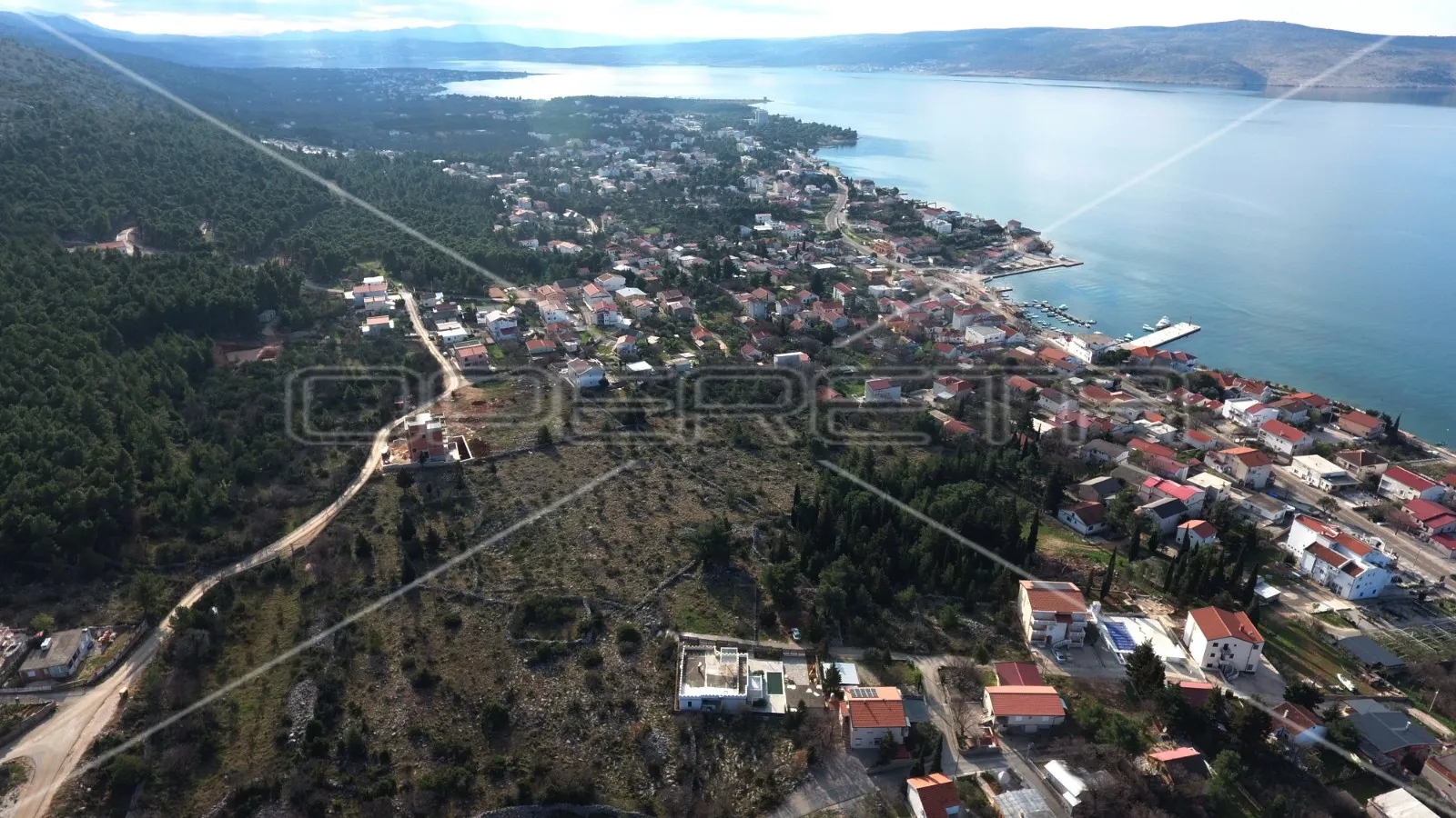 građevinsko zemljište sa borovom šumom u centru starigrada, 402m2 - slika 5