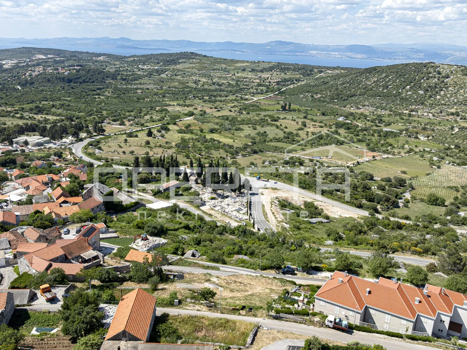 nerežišća, brač, građevinsko zemljište s pogledom, 450m2 - slika 11