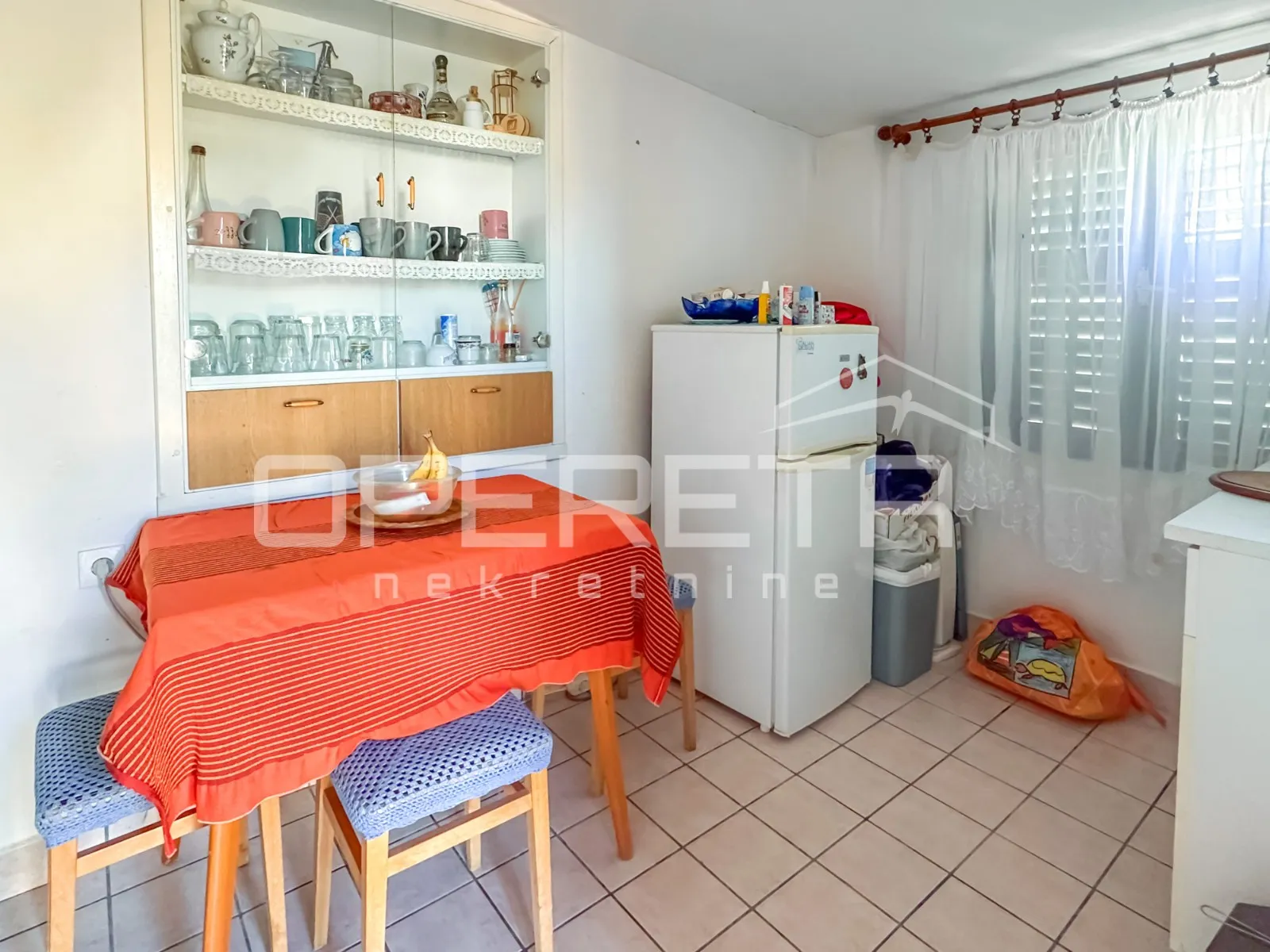 vikendica sa 404 m² zemljišta u mirnom dijelu zatona - slika 5