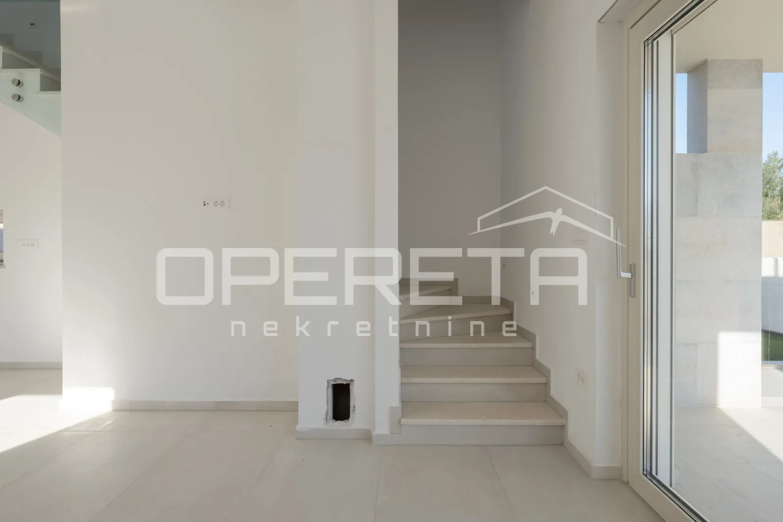 istra, ližnjan, moderna kuća sa pogledom na more, novogradnja, miran dio naselja - slika 9