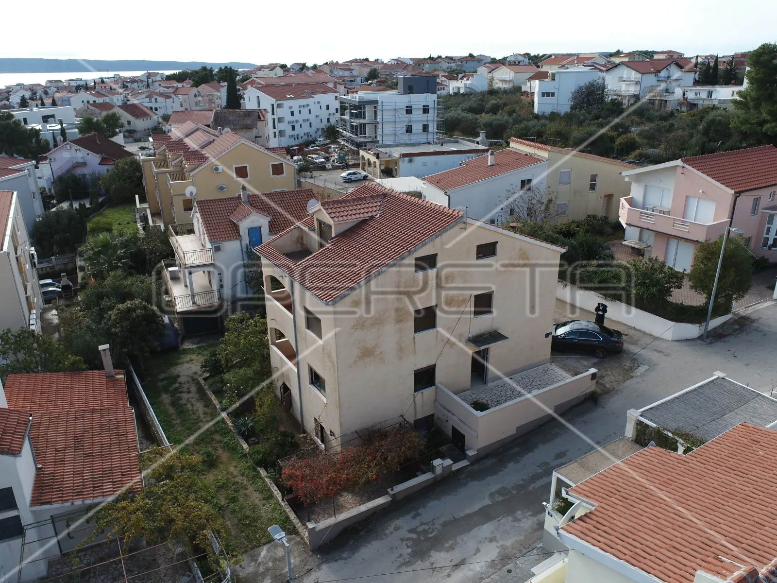 apartmanski objekt na otoku čiovu, uvala mavarčica , 150 metara od mora - slika 23