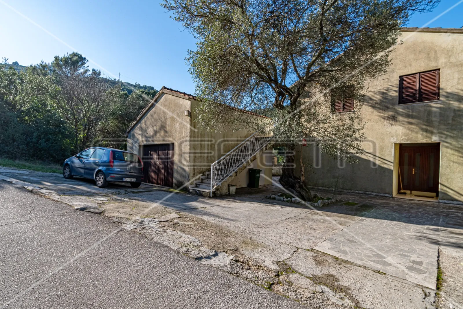 investicija, kuća sa poslovnim prostorom, žrnovska banja, otok korčula - slika 4
