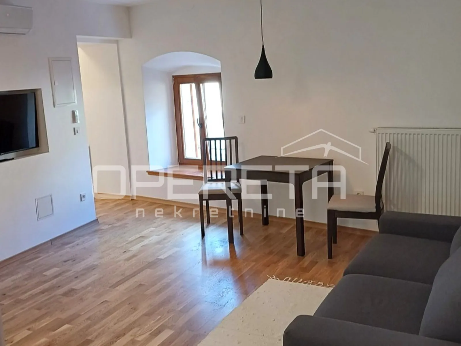 novouređena kuća s 3 apartmana, skradin - slika 15