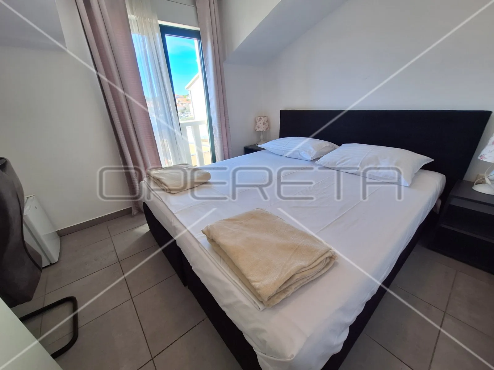 apartmanska kuća u centru jezera, investicija - slika 15