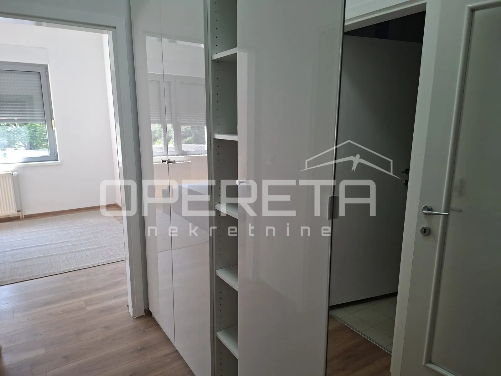elegantan 3-soban stan u centru varaždina - slika 6