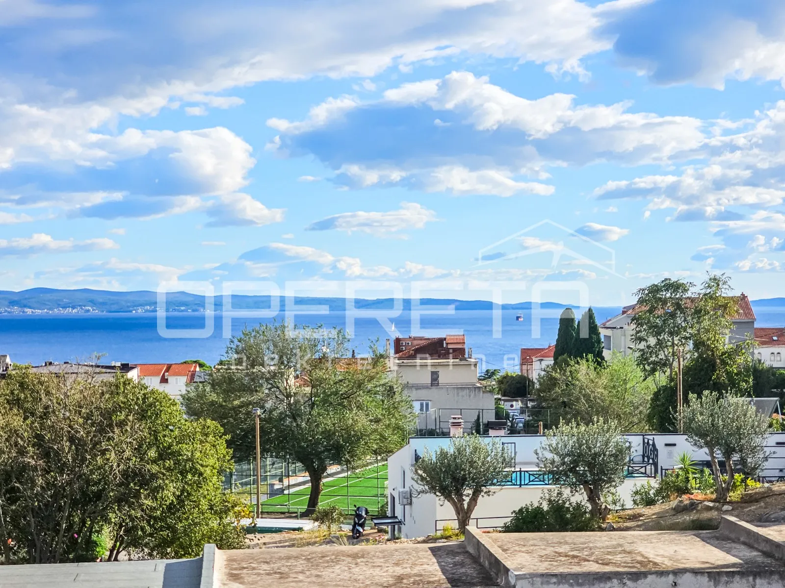 split, firule, trosoban stan blizu plaže i centra grada - slika 2
