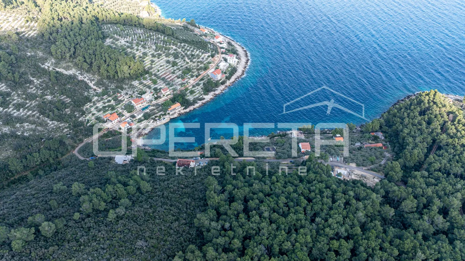 Građevinsko zemljište od 934 m2, drugi red od mora, otok Korčula - Prigradica