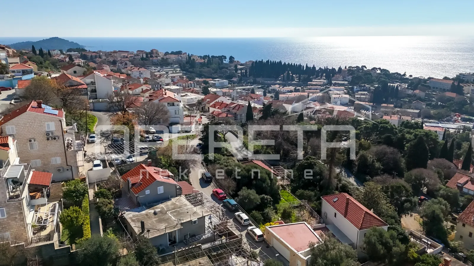 dva odvojena stana s vrtom, pogledom na more i parkinzima, dubrovnik - slika 26