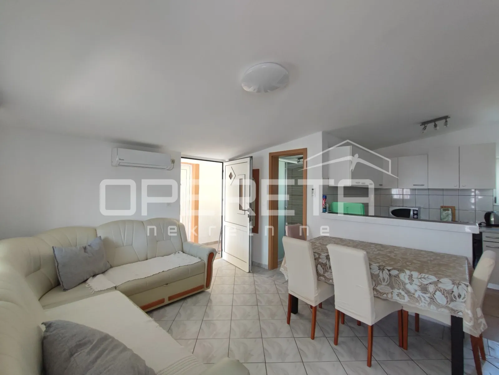 apartmanska kuća s četiri stambene jedinice, 190 m², vir - slika 29