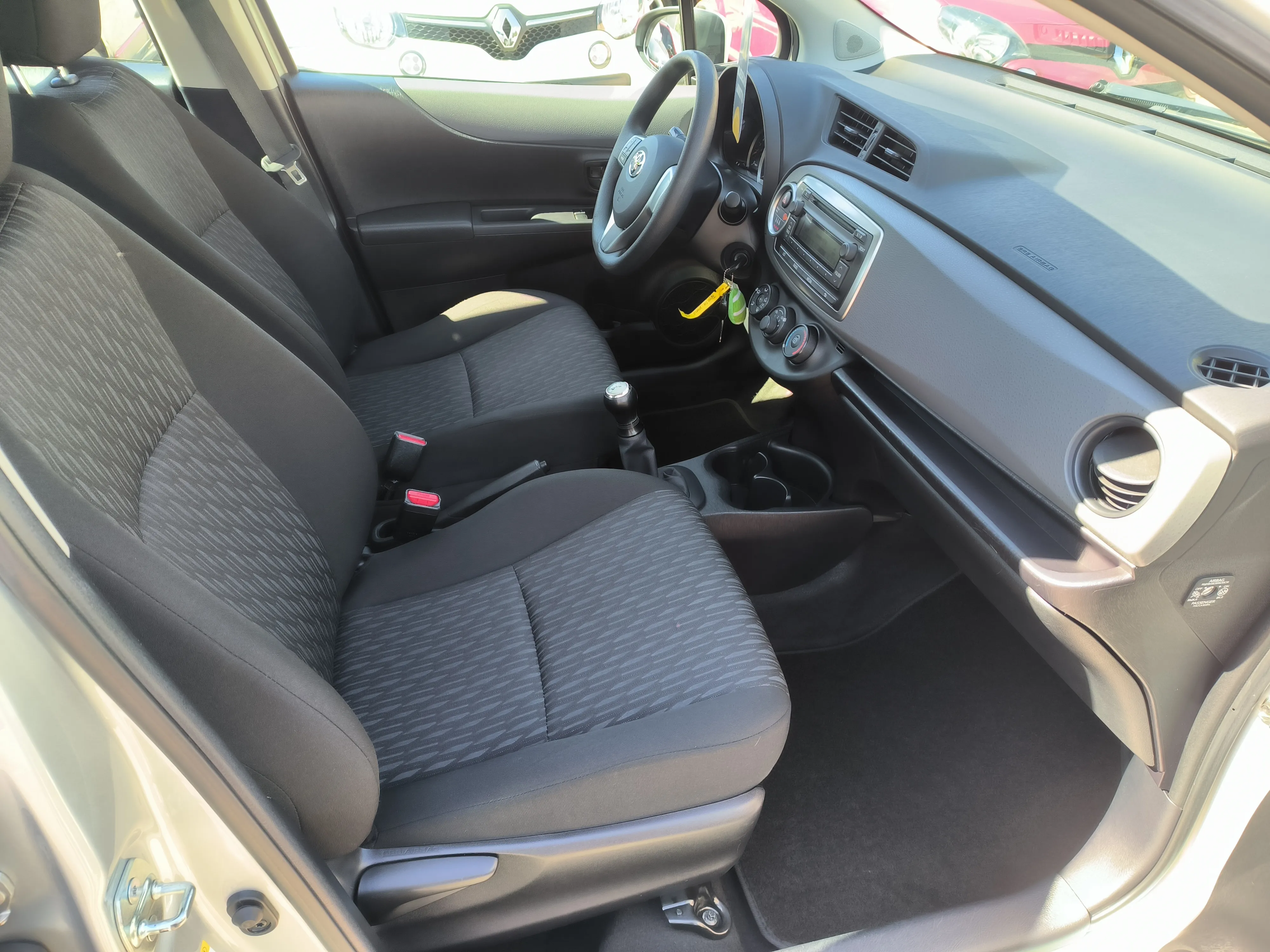 toyota yaris 1,0 vvt-i sol, jamstvo, reg. 1 godinu - slika 13