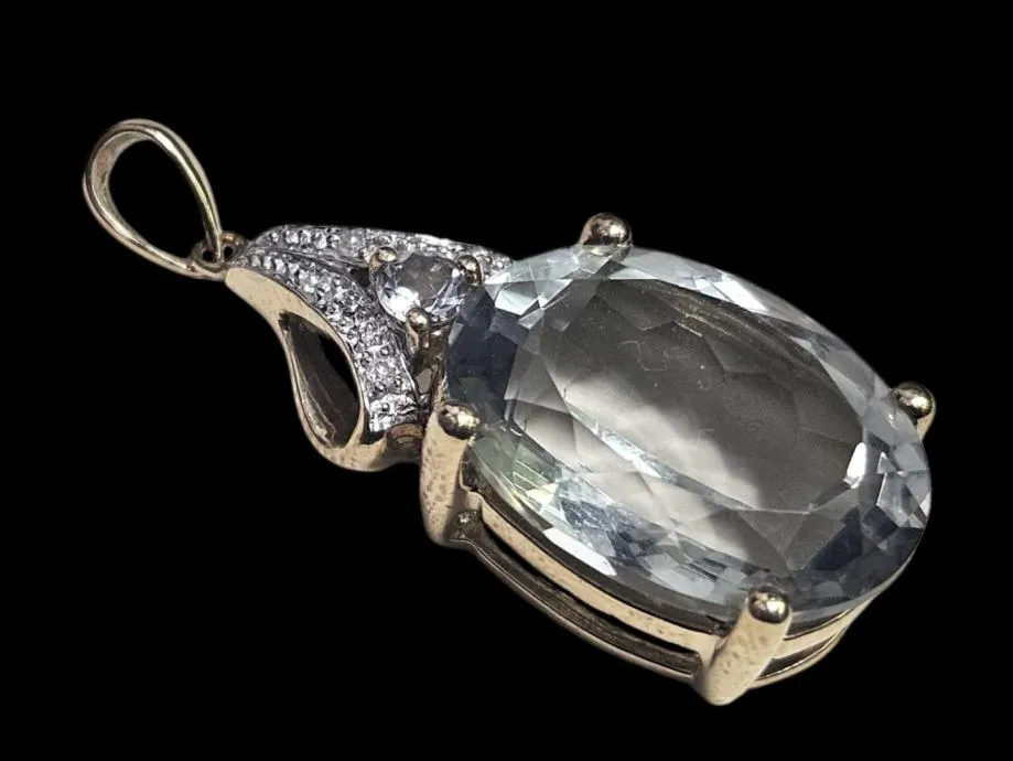 zlatni privjesak s dijamantima 0.015ct 14k / r1, rate ! - slika 3