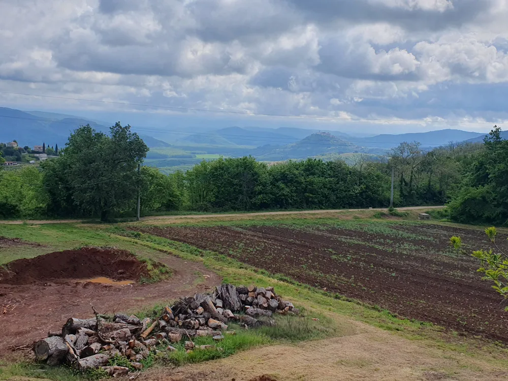 vižinada, imanje s kućom od 180 m2 i zemljištem 35380 m2, kop-740 - slika 11