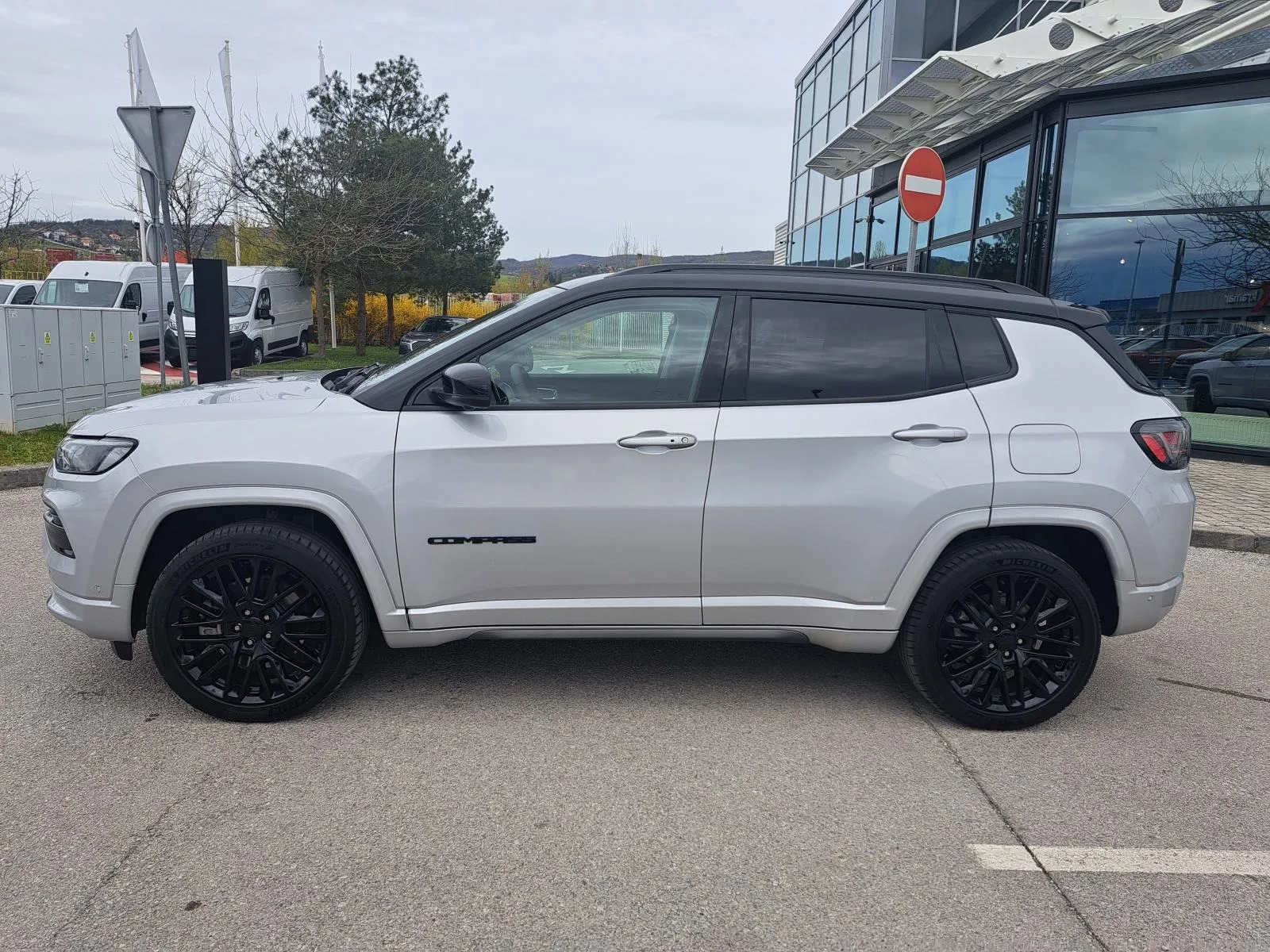 jeep compass mca 1.3 gse (180 ks) phev 4xe s - slika 4