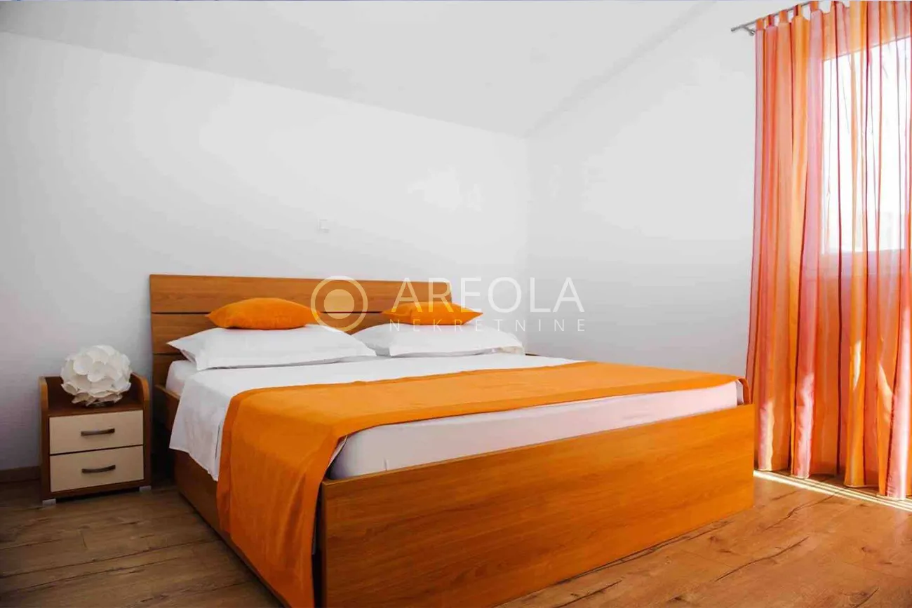 kaštel novi - dvosoban stan, 60 m2 (slobodno do ljetne sezone) - slika 7