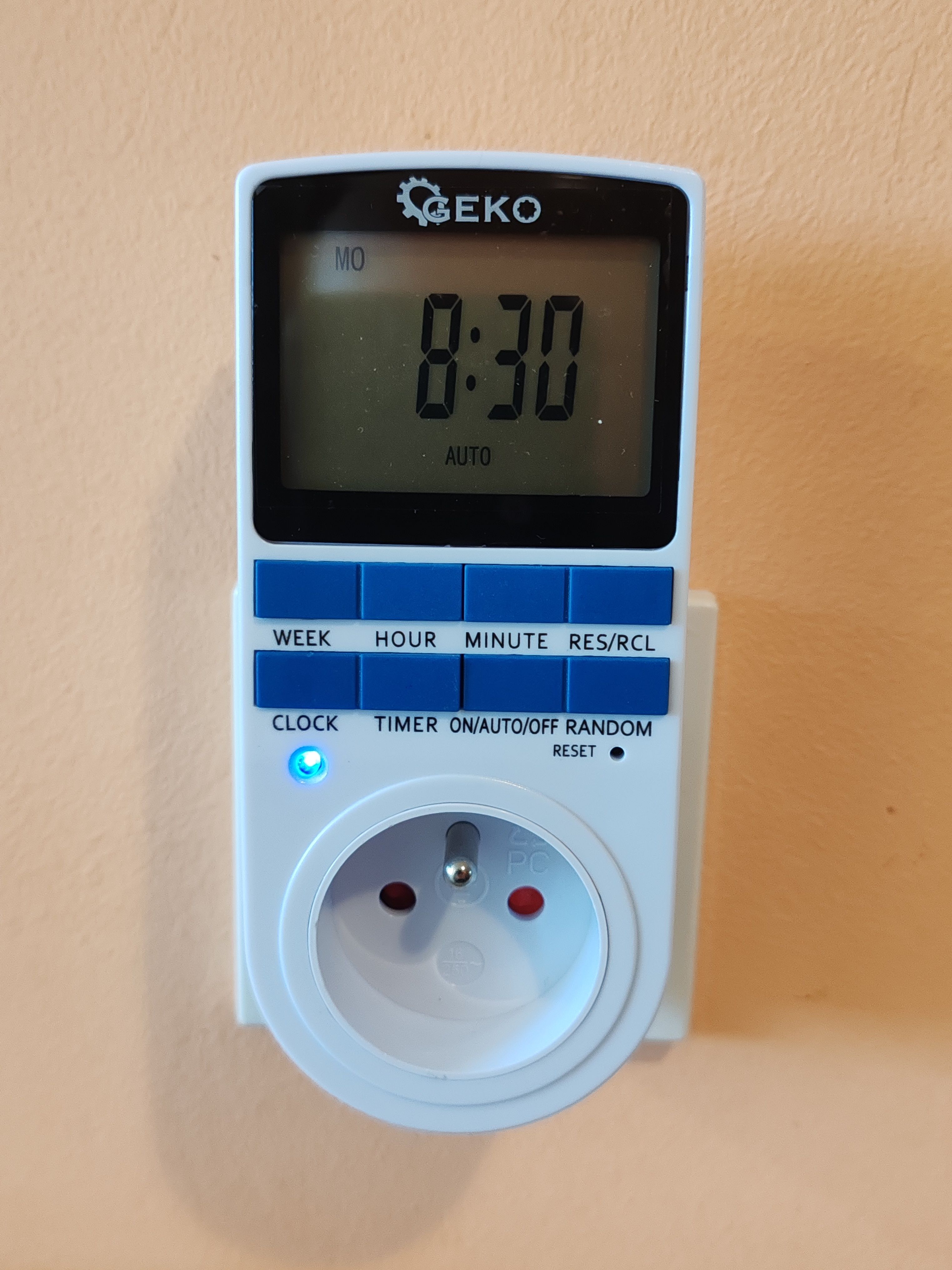 Vremenski programator za paljenje i gašenje električnih uređaja - Zagreb