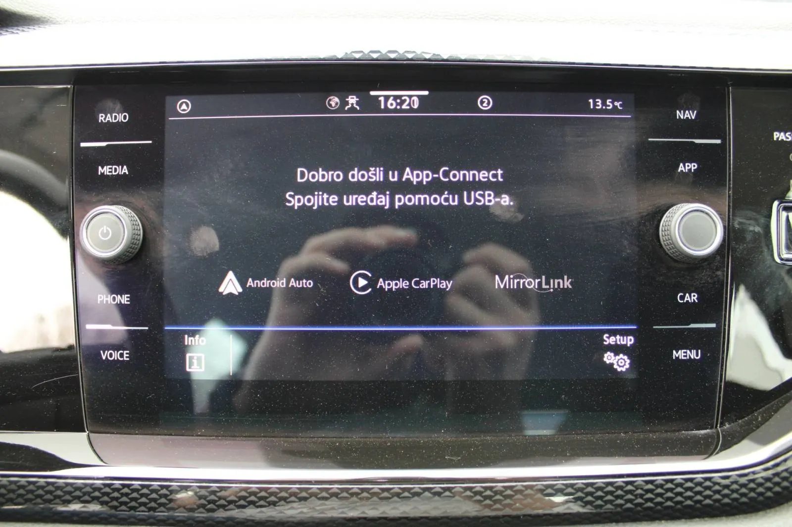 vw taigo 1.0 tsi - slika 9