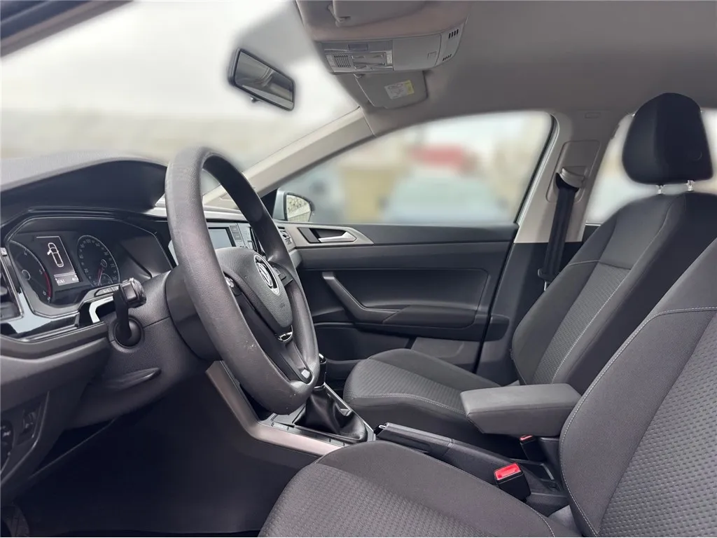vw polo 1,6 tdi - slika 7