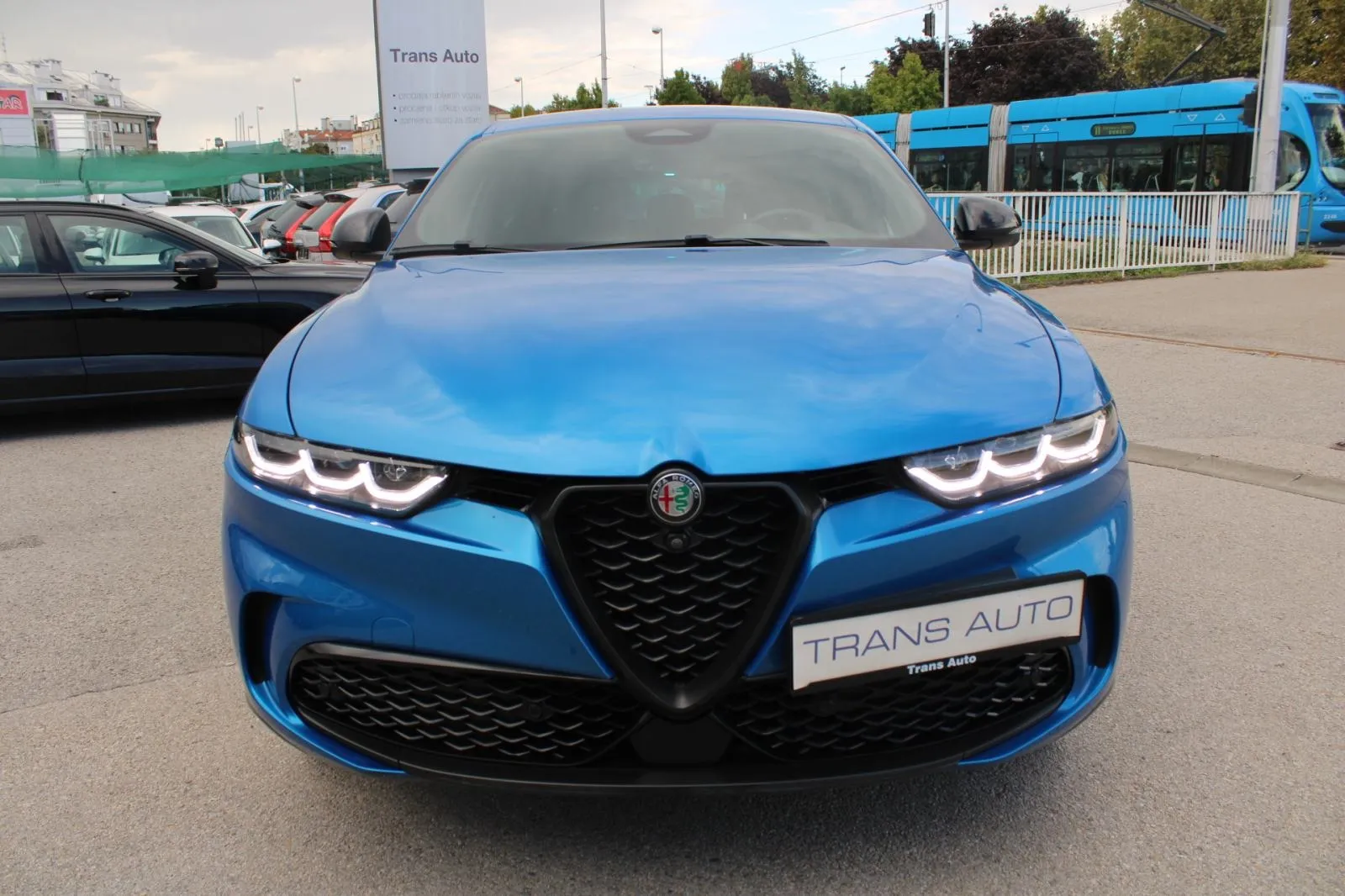 alfa romeo tonale plug in hybrid q4 veloce 280ks automatik - slika 2