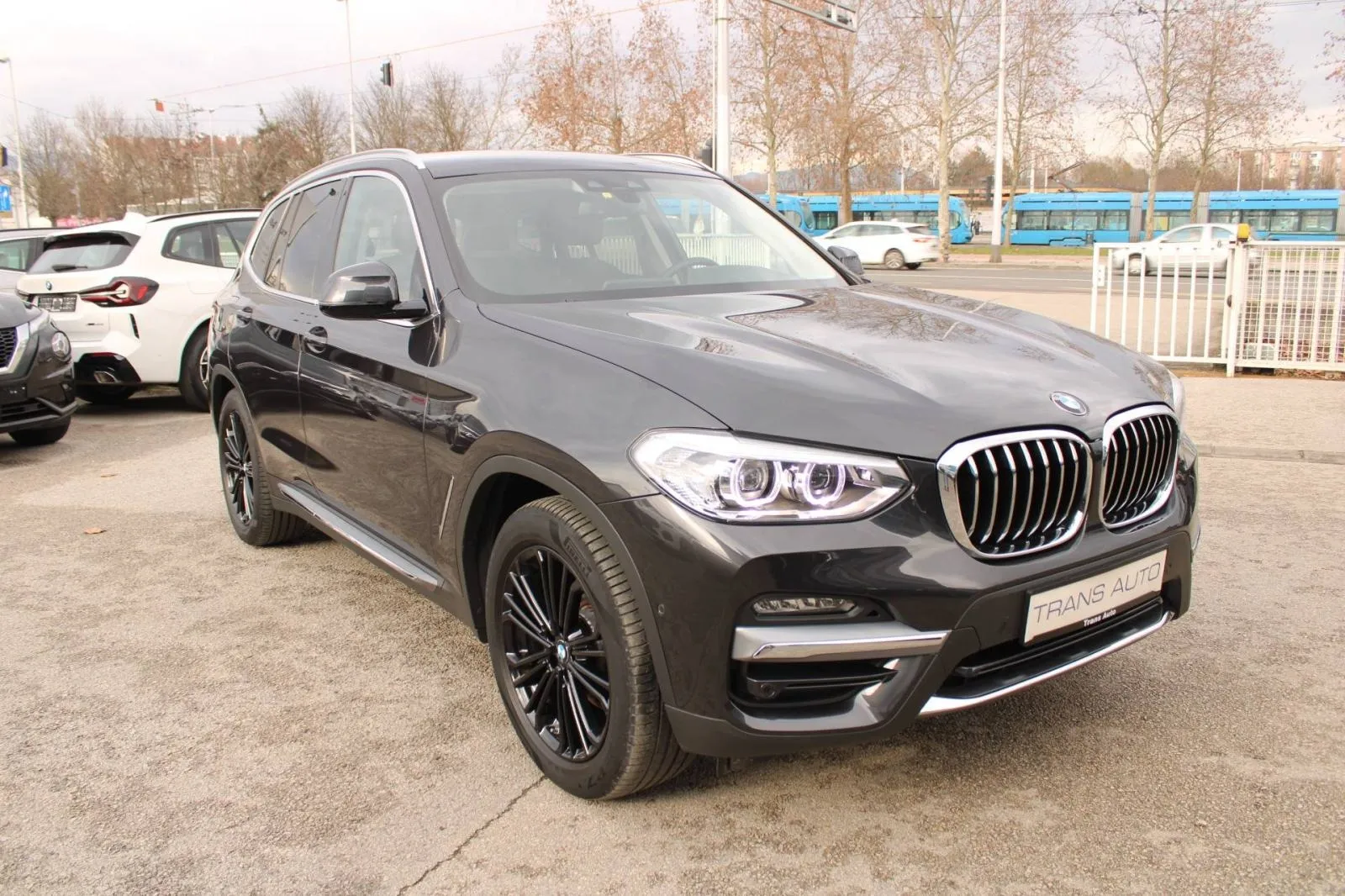bmw x3 xdrive 20d automatik luxury line *led, navigacija, kamera* - slika 3