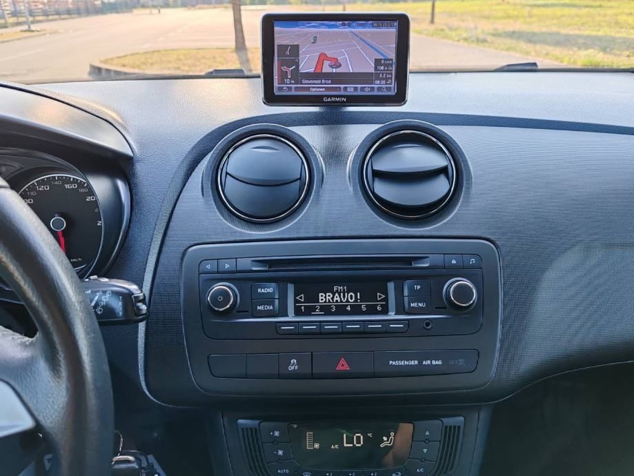 seat ibiza 1,2 tdi,2014 god,161000 km,klima,kartice - slika 15