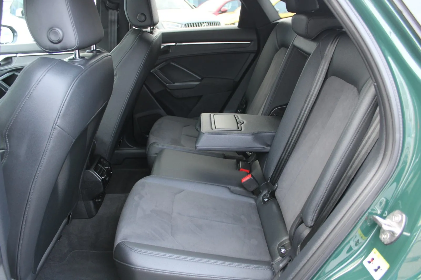 audi rs q3 sportback quattro 2.5 tfsi s-tronic - slika 11