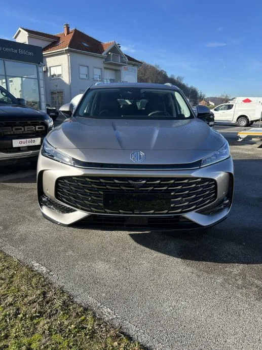 mg hs plug in hybrid+ - luxury - slika 6