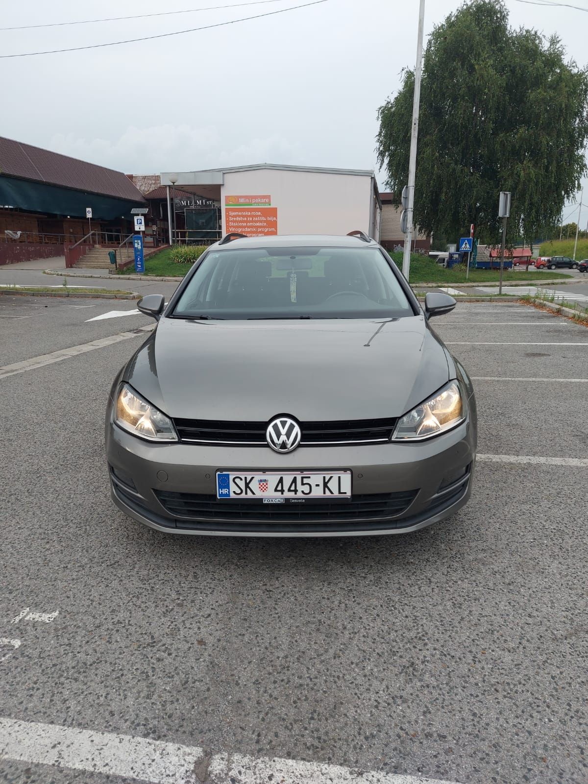 prodajem vw golf 7 karavan 2016g - slika 6