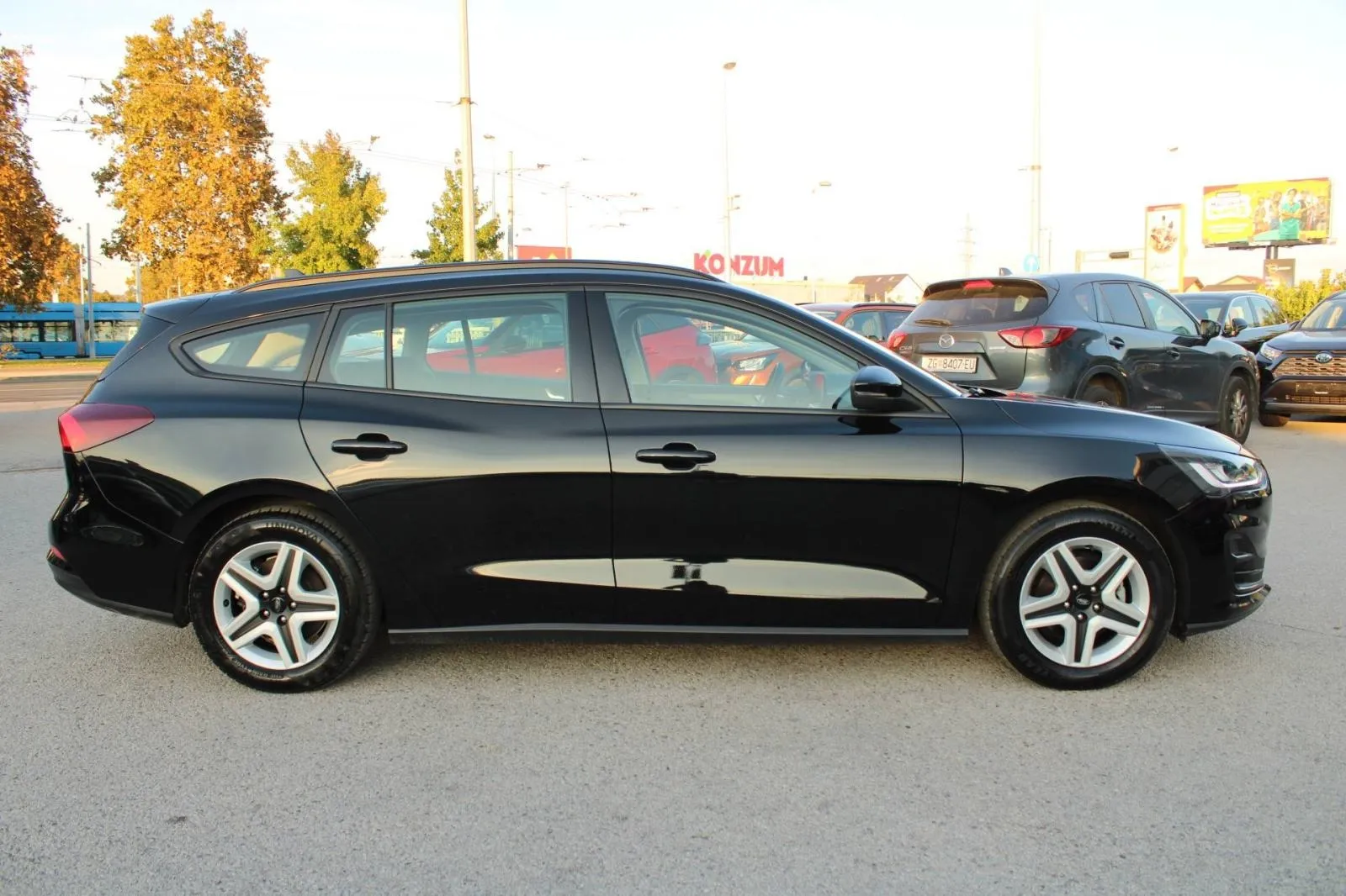 ford focus karavan 1.5 tdci *navigacija* - slika 4