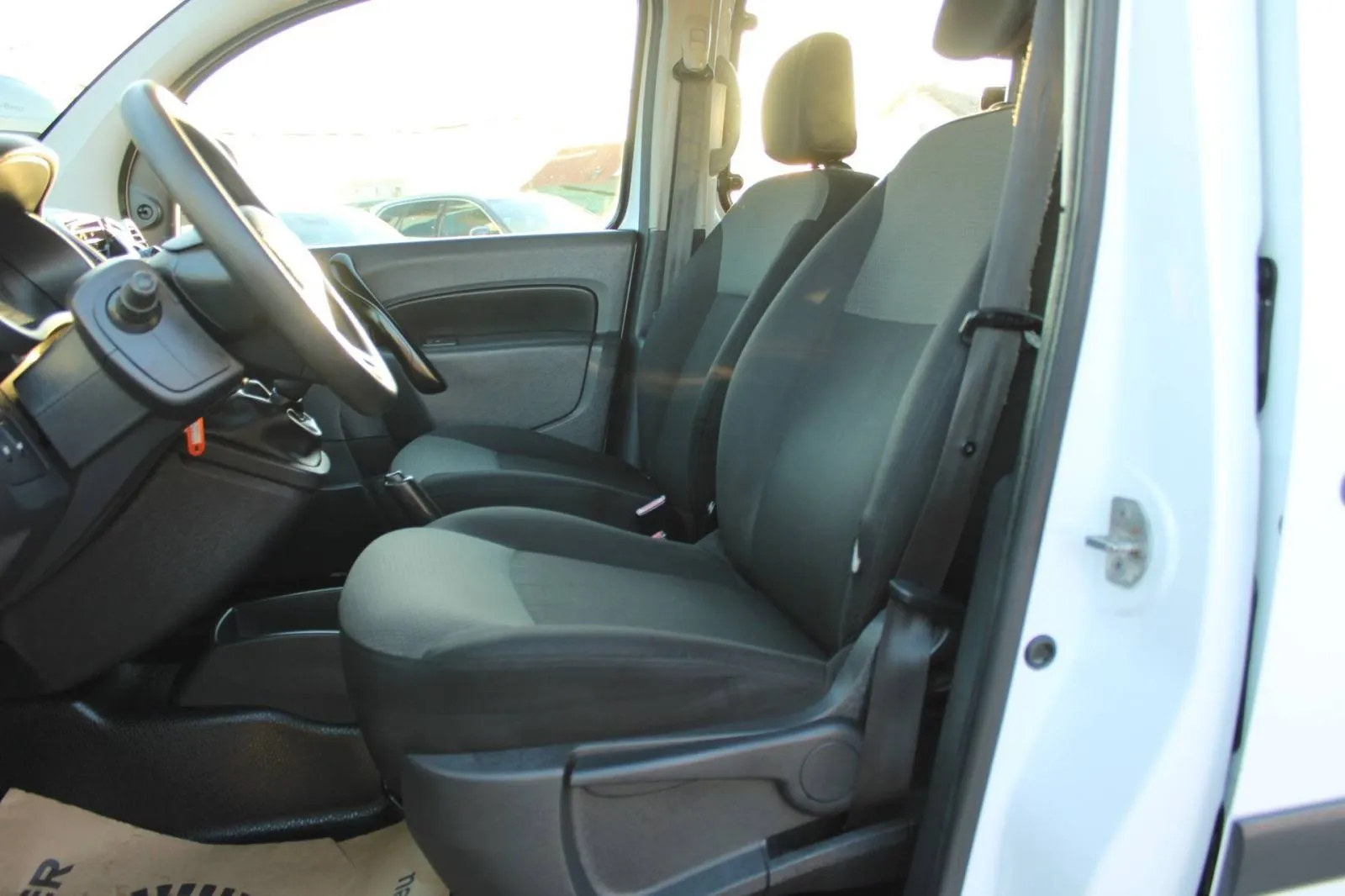 renault kangoo maxi 1.5 dci n1 - 5 sjedala, 2018 god. - slika 11