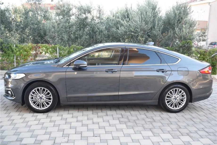 ford mondeo 2.0 tdci automatik,titanium -android&apple,dab -facelift - slika 4