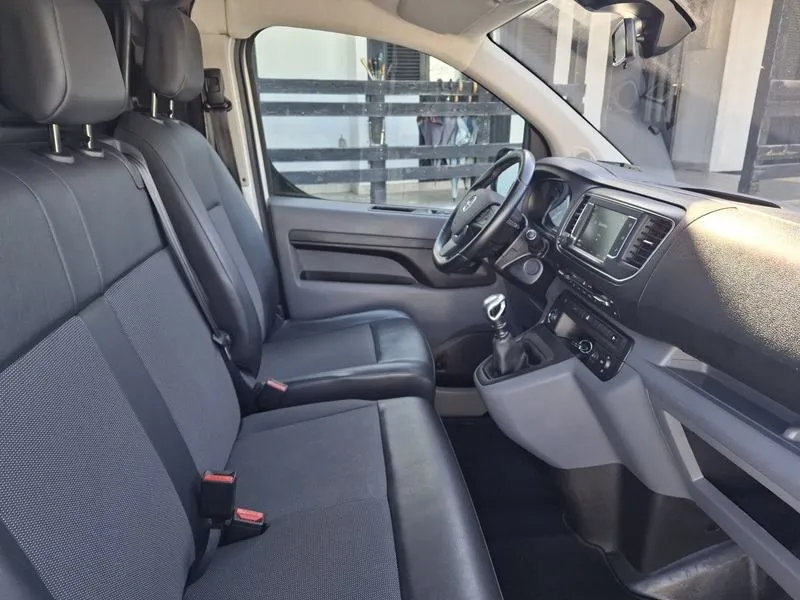 opel vivaro 2.0 cdti*122ks*hladnjača*klima*park.kamera* - slika 15