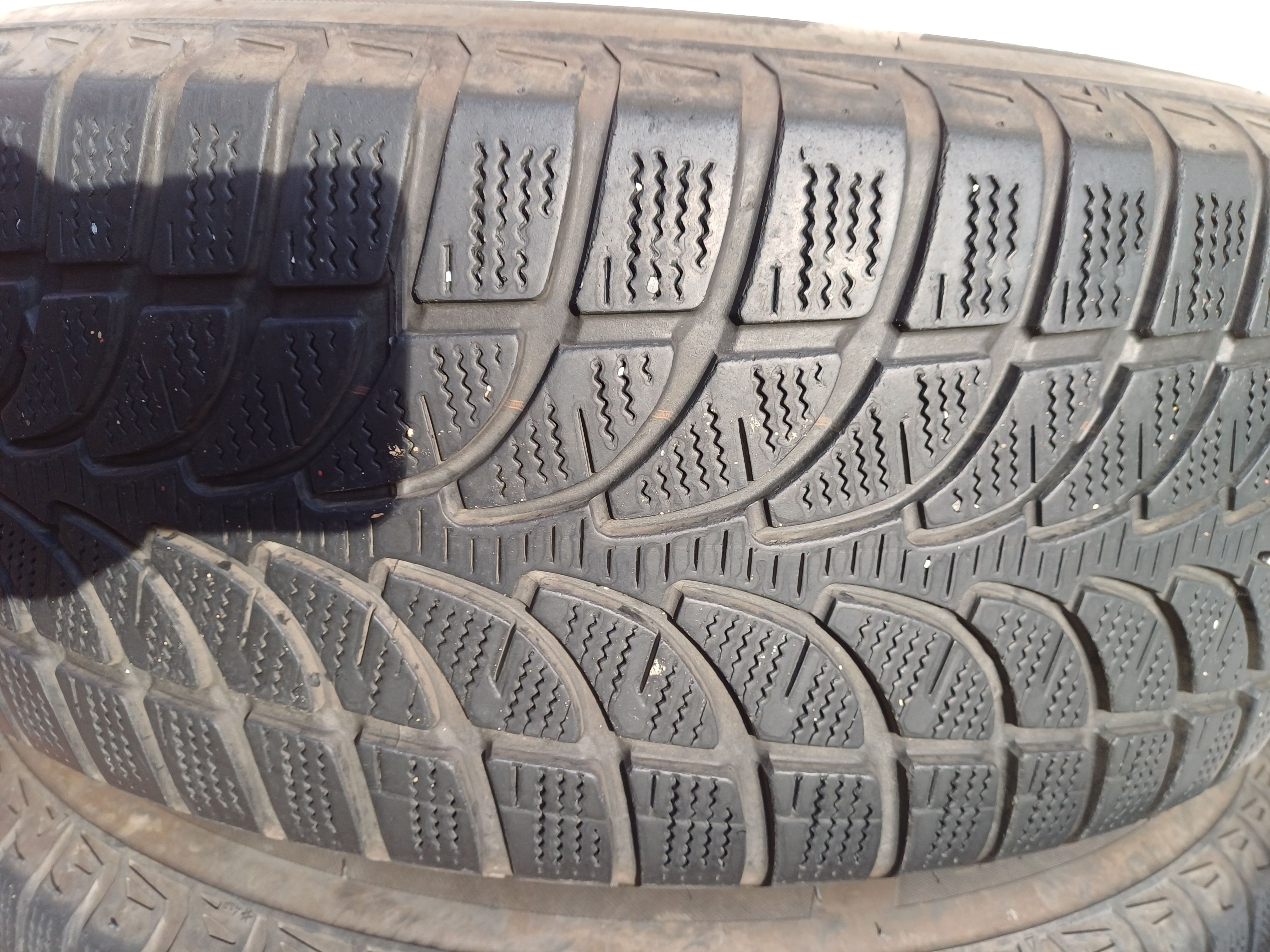 gume 235/60/18 bridgeston zimske za suv vozila - slika 2