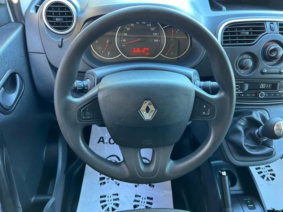 renault kangoo maxi 1.5 dci -140000km - model 2022 - slika 13