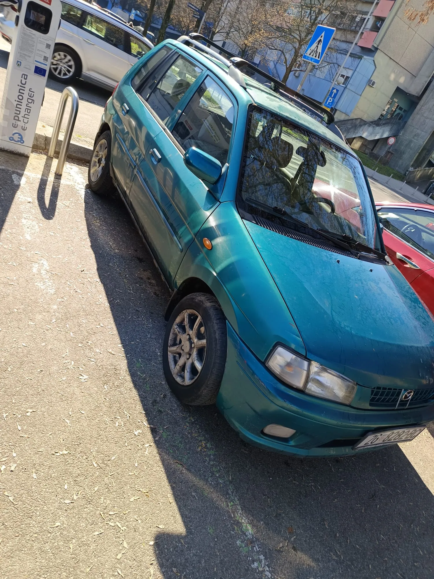 mazda demio - slika 2