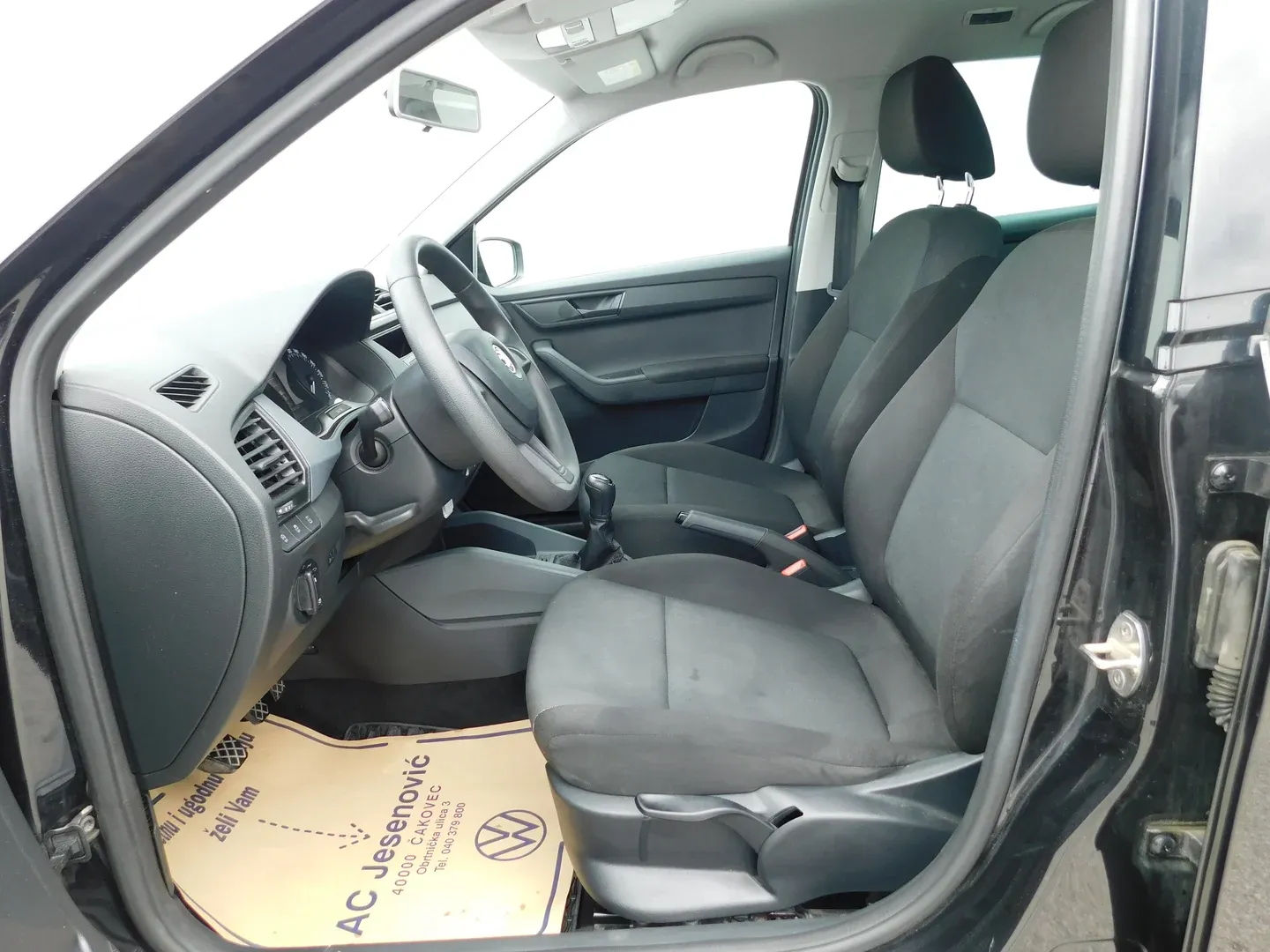 02325 škoda fabia simply 1.0 - slika 7
