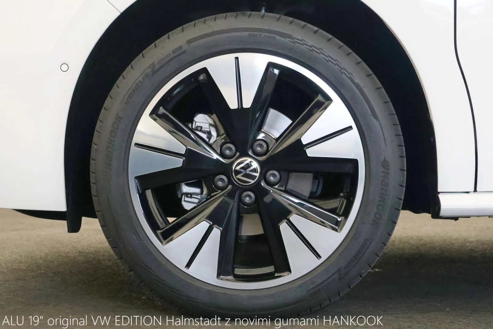 volkswagen multivan t7 n1 l2 2.0tdi dsg edition iq matrix virtual - slika 17