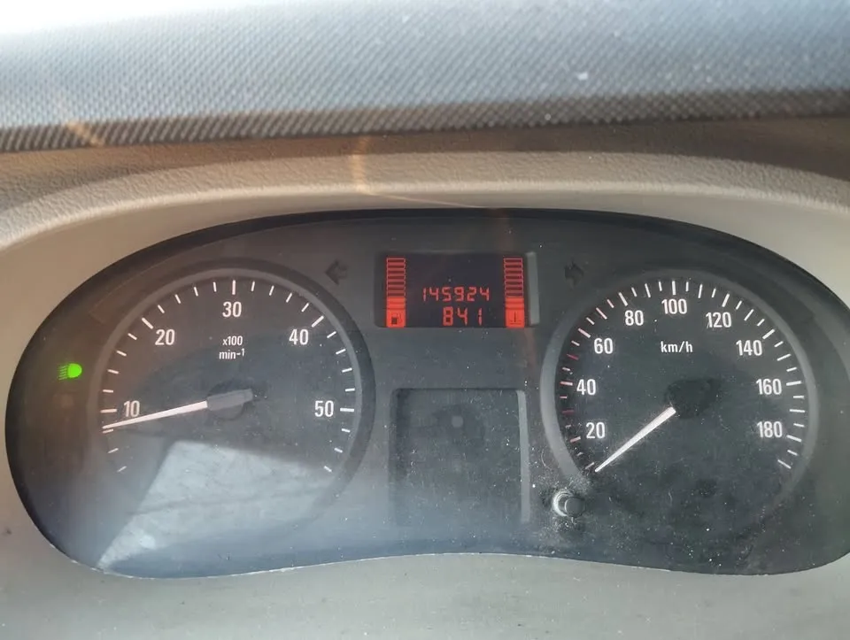 opel movano 2.5 cdti - slika 7